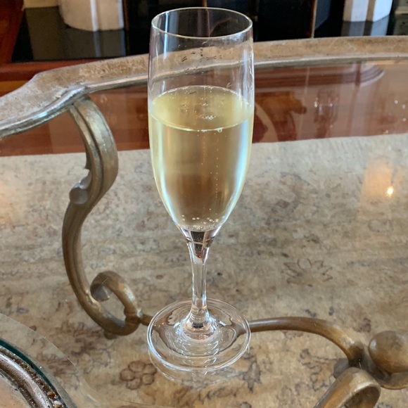 Meet your Posher, Maureen - Picture 1 of 1